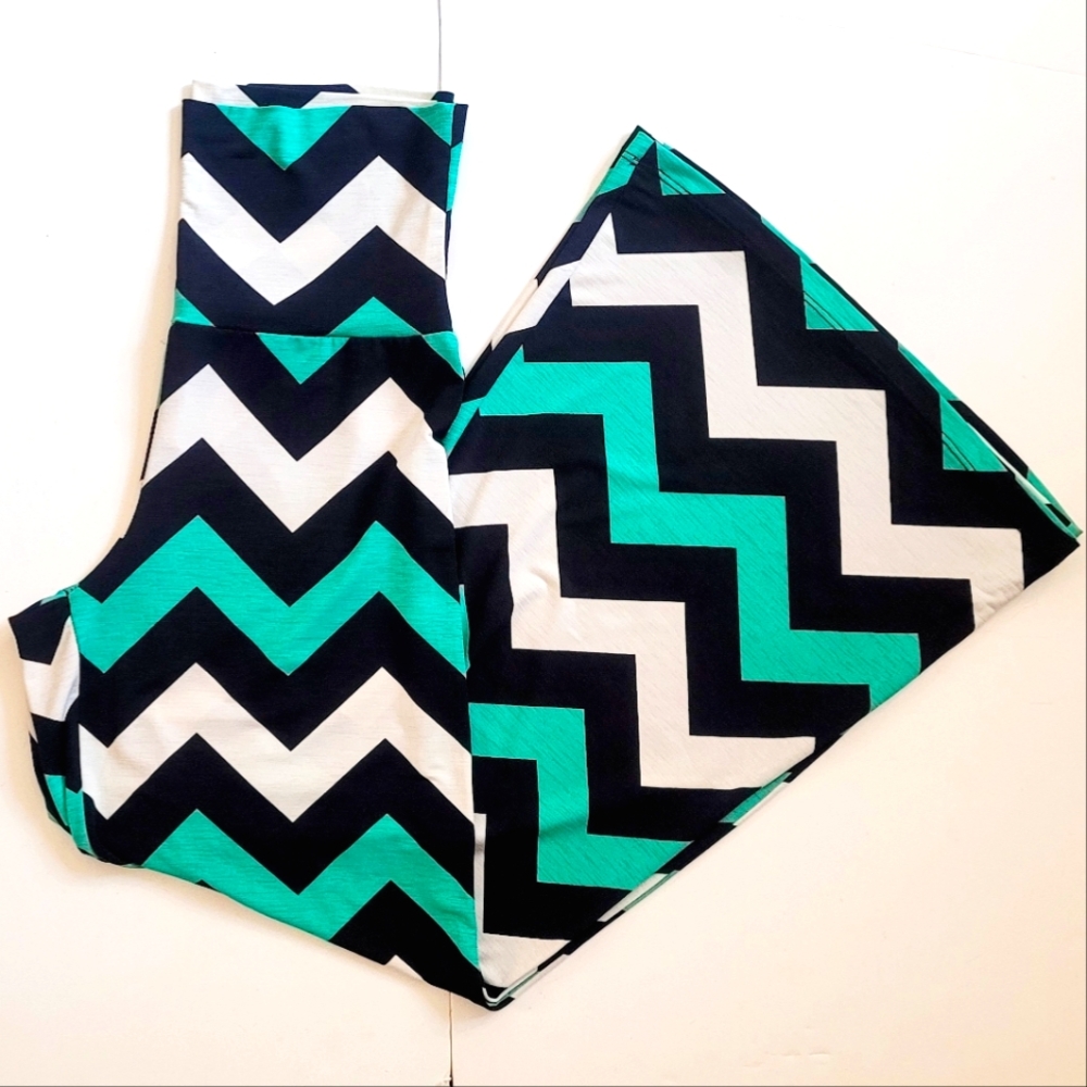 NWOT Zigzag Wide leg pants